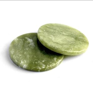 Нефритовий камінь для клею